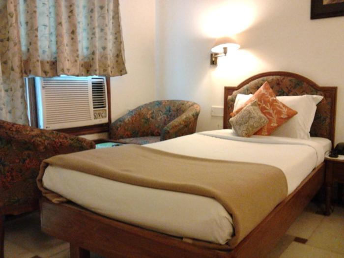 Hotel Diana Palace Jaipur Ngoại thất bức ảnh